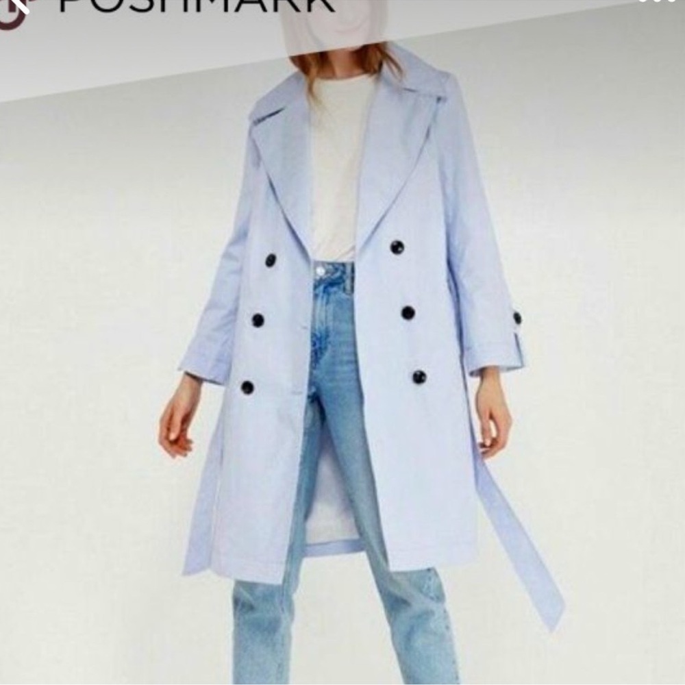 Banana Republic lilac / light blue trench coat size medium